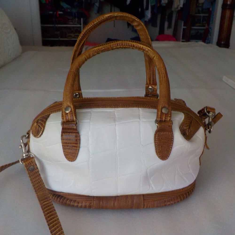 Handbag/CrossBody Zip Open Bottom Section - Picture 9 of 10